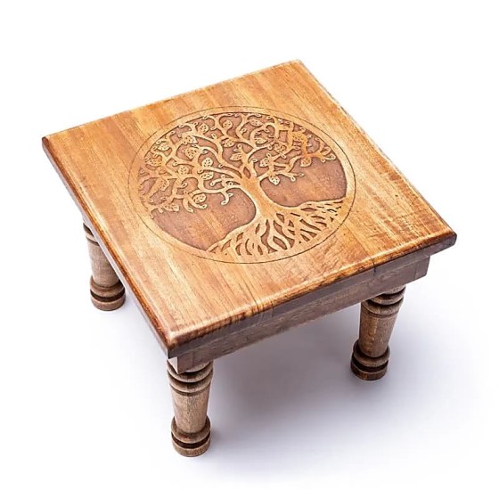 Drevený príručný stolík strom života