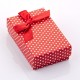 Darčeková krabička - červená bodkovaná