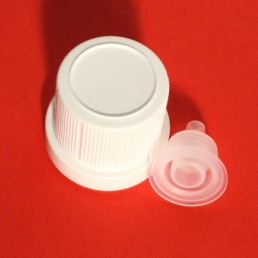 Uzáver - štupeľ dávkovací 18mm - s detskou poistkou Uzáver - štupeľ dávkovací 18mm - s detskou poistkou